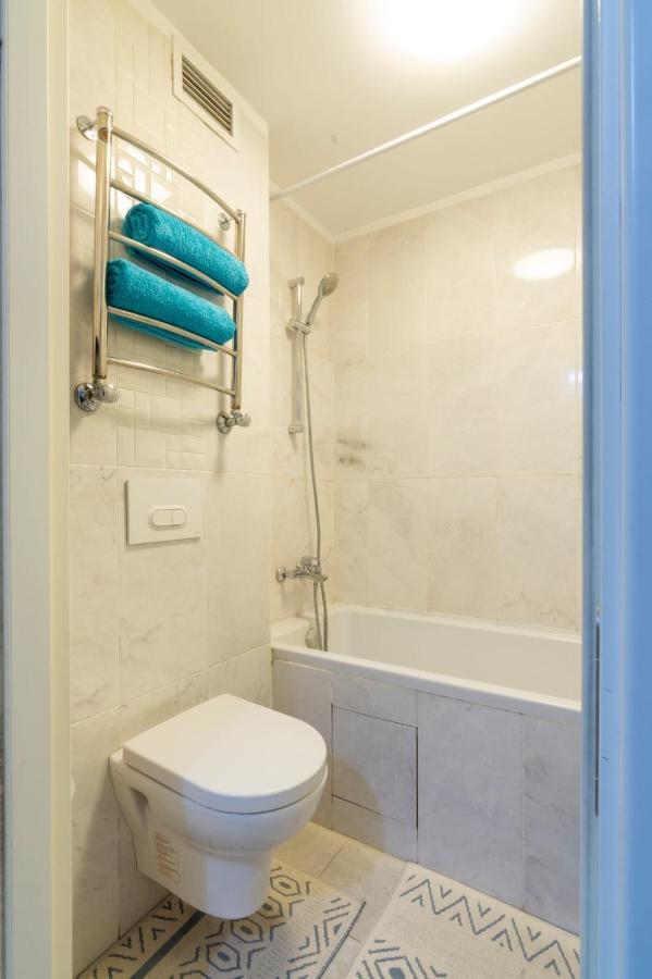 Apartamento Однушка В Жк Абая 130/2 2019 Г.П. Almatý Exterior foto
